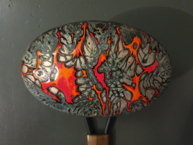 Prachtige geëmailleerde kapstokhaken van Harvey creazioni uit 1960.
 Diepte 20 x 14 x 7 cm.