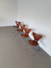 Arne Jacobsen Fritz Hansen SERIE 7 vlinderstoelen teak
