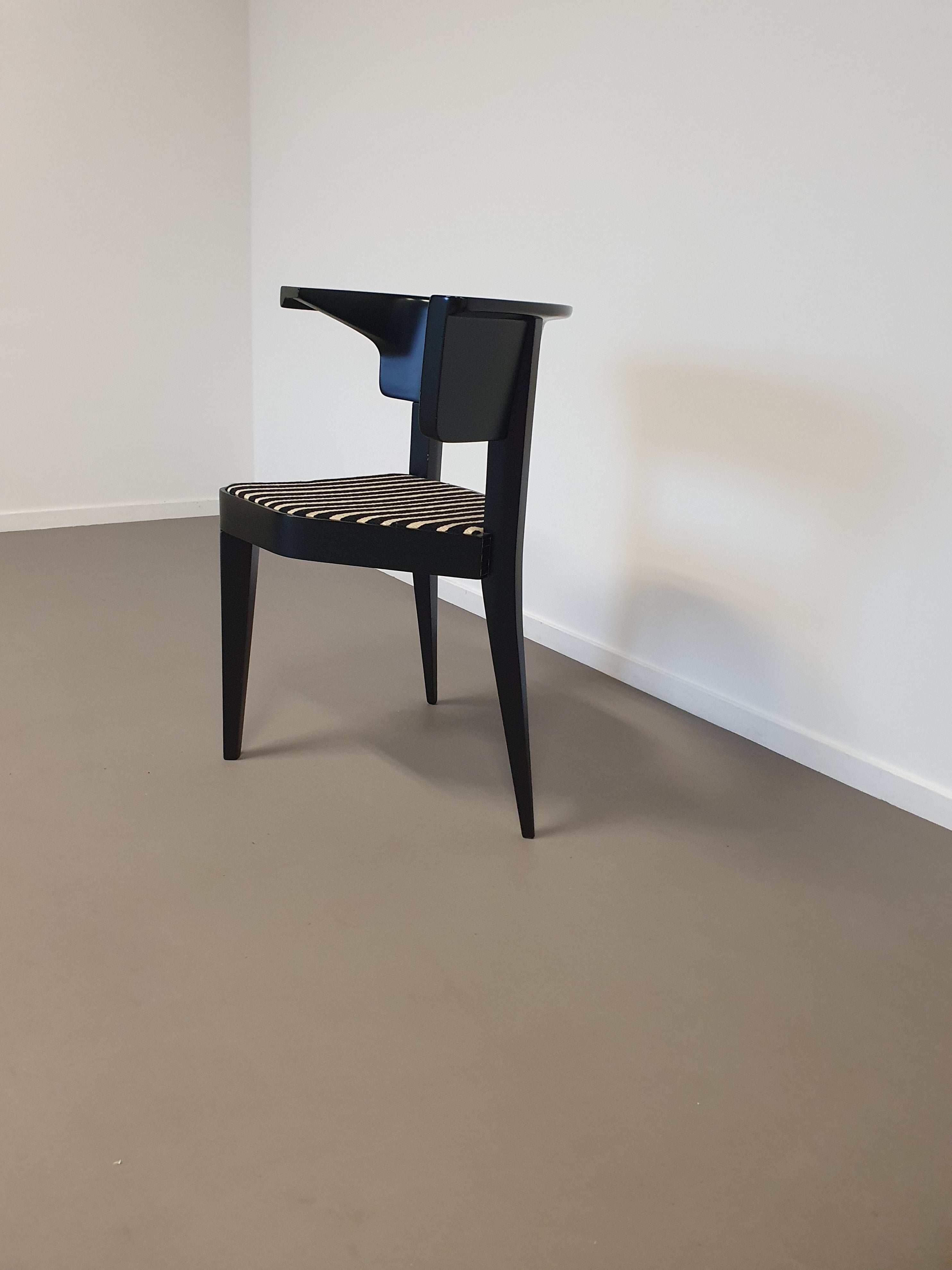 はろそだです　要確認　TECTA　Asymmetric Chair B1 B1 ARM CHAIR（ビー1 アームチェア） - ACTUS