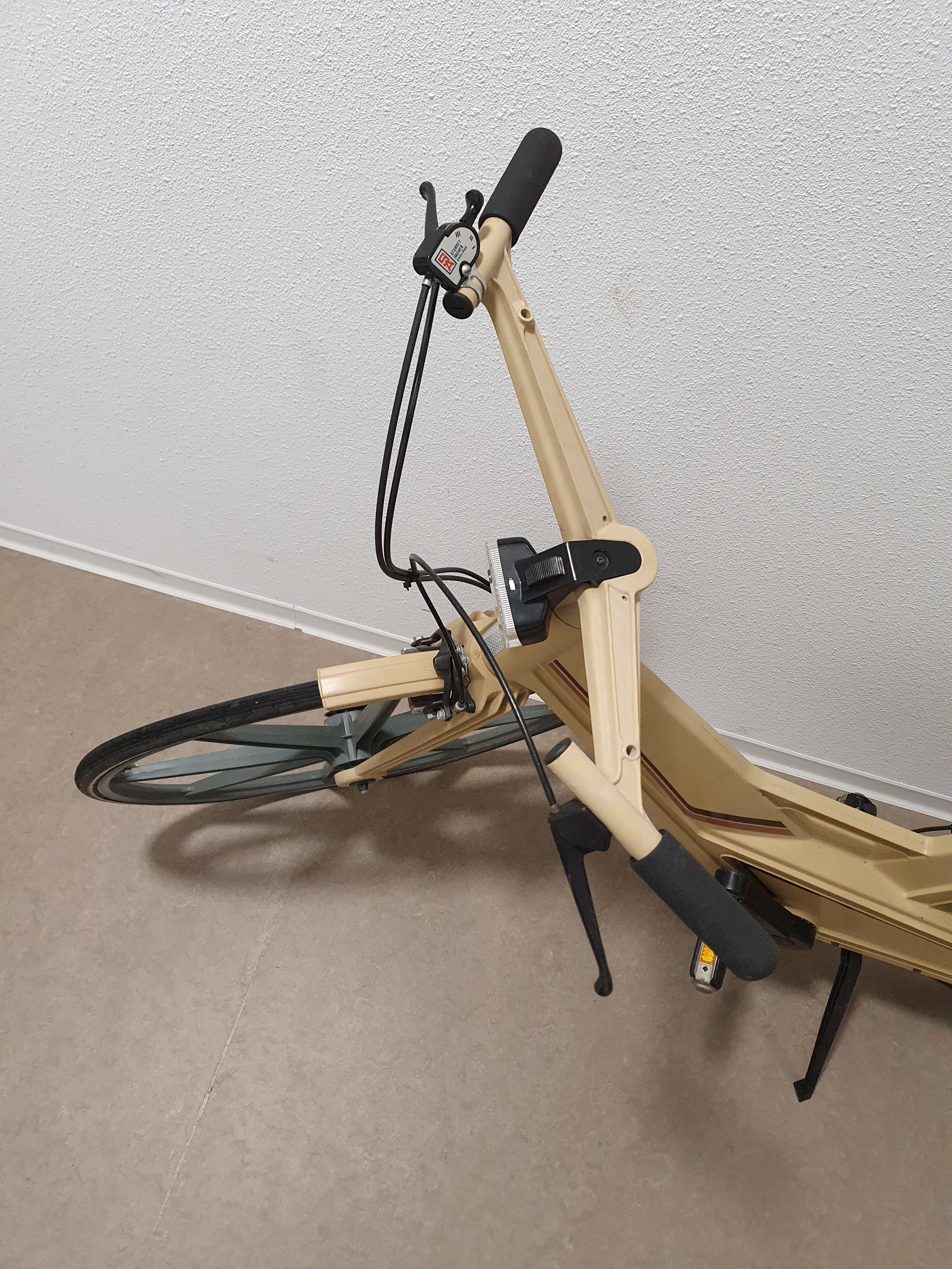 Vintage plastic bike Itera from Volvo Sweden, 1980s – Logohuman