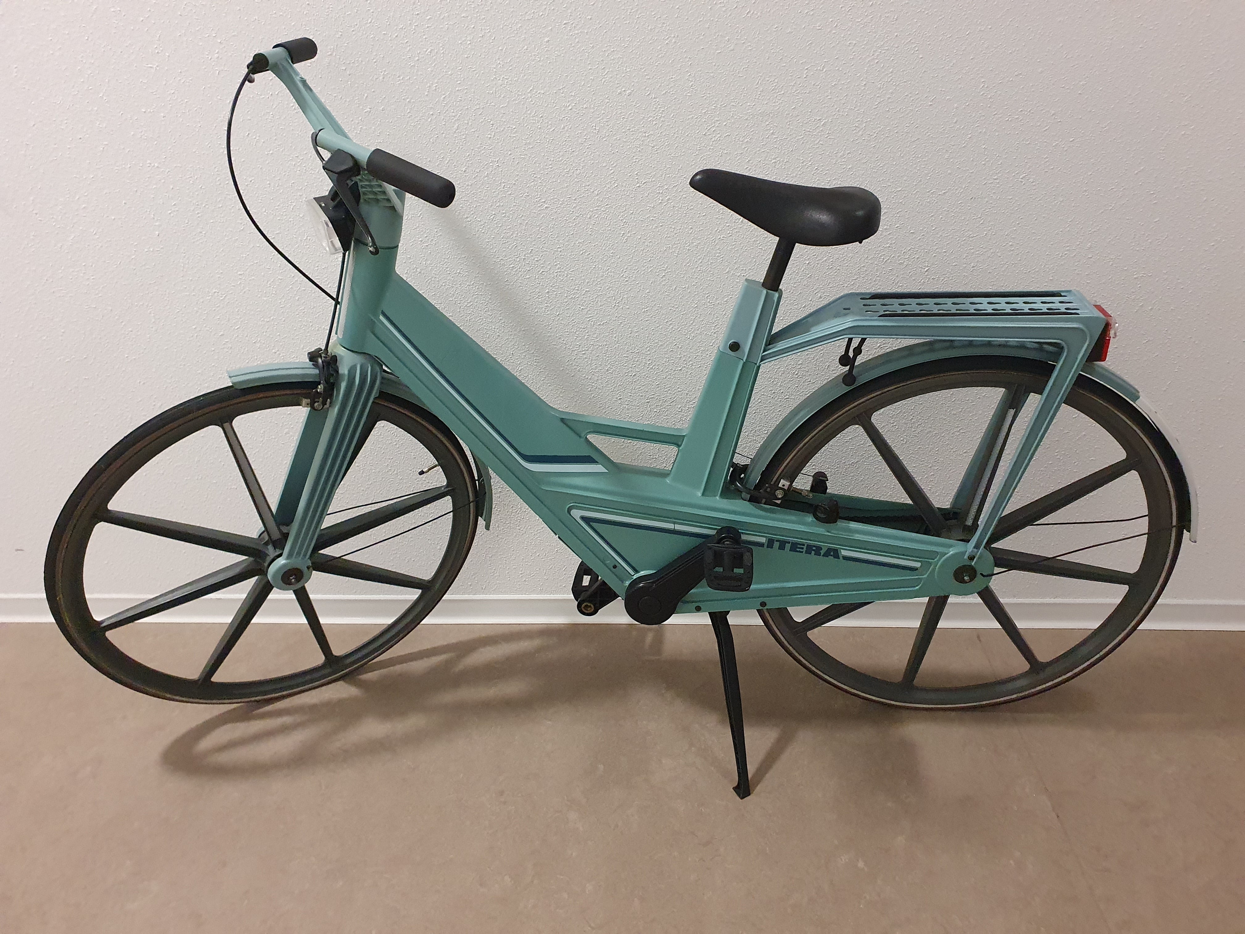 Vintage blue plastic bike Itera from Volvo Sweden, 1980s – Logohuman