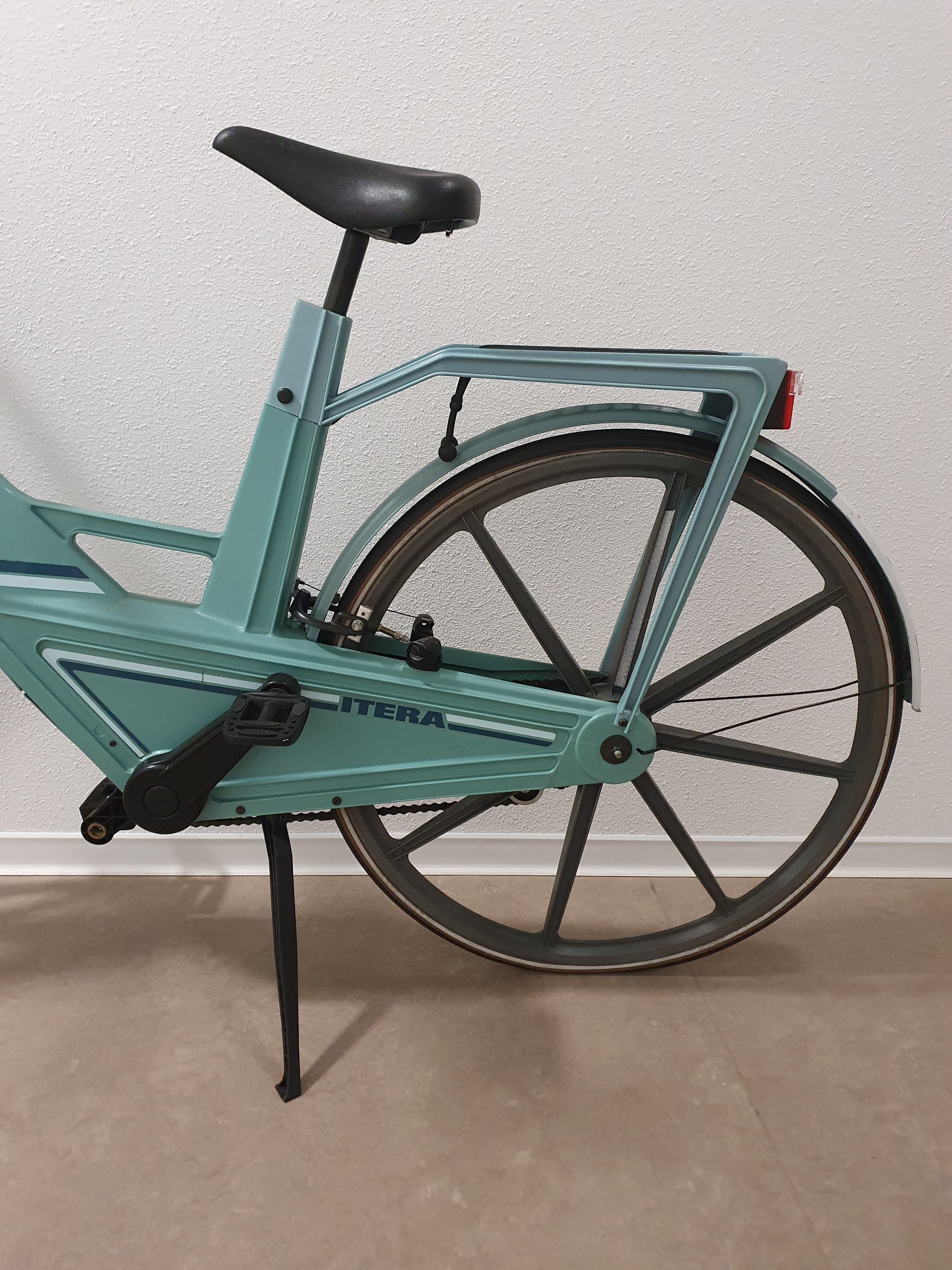 Vintage blue plastic bike Itera from Volvo Sweden, 1980s – Logohuman
