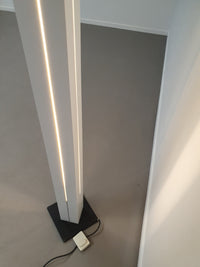 Witte Ettore Sottsass Moonlight vloerlamp nr. 14104, Italië jaren 70 