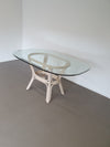 Bureau/tafel van gespleten riet.