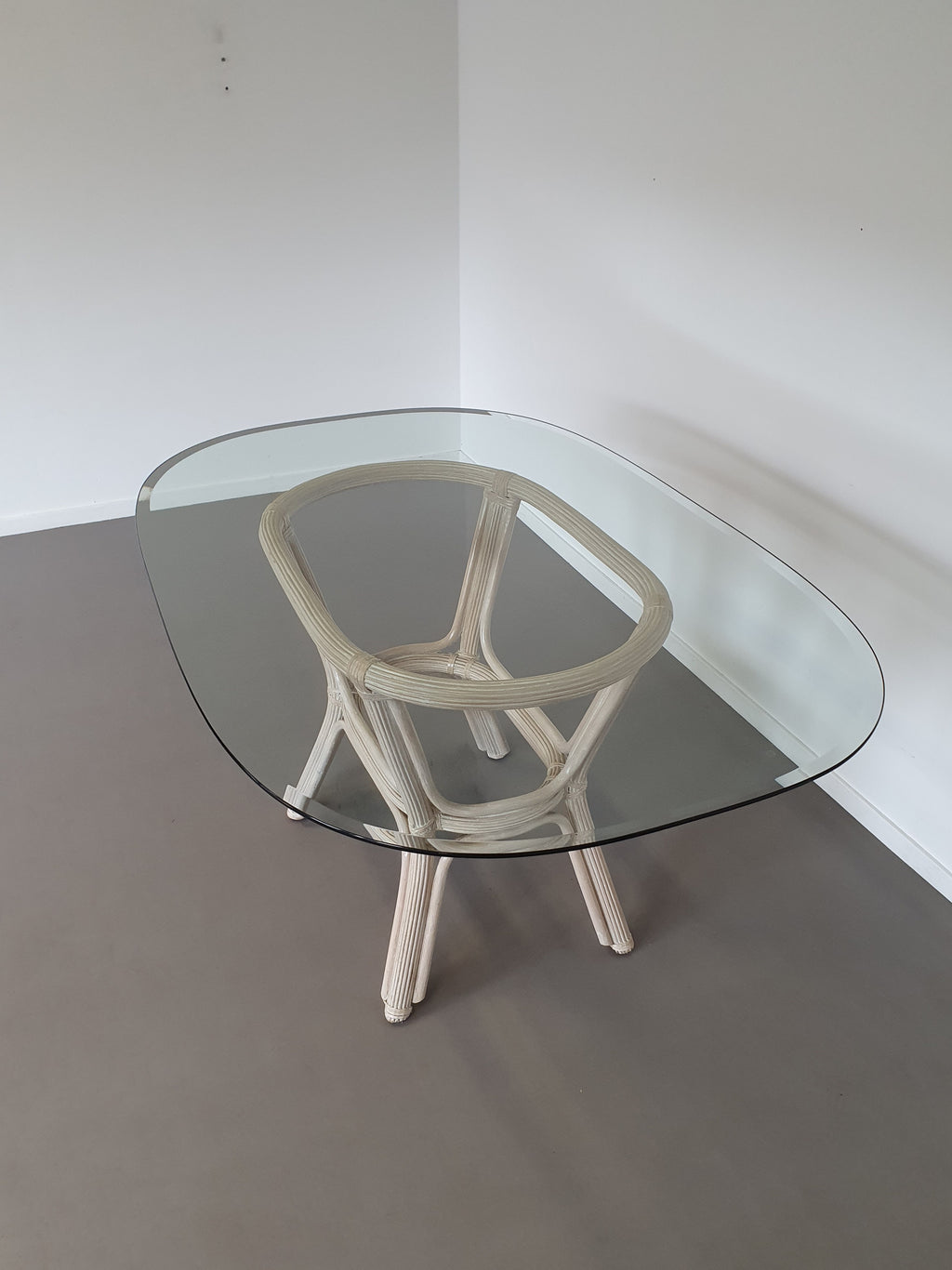 Split Reed Desk Pencil split reed desk/table. – Logohuman