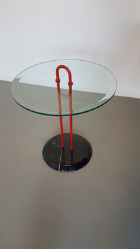 bijzettafel Cattelan Italy glasmarmer van Vico Magistretti 